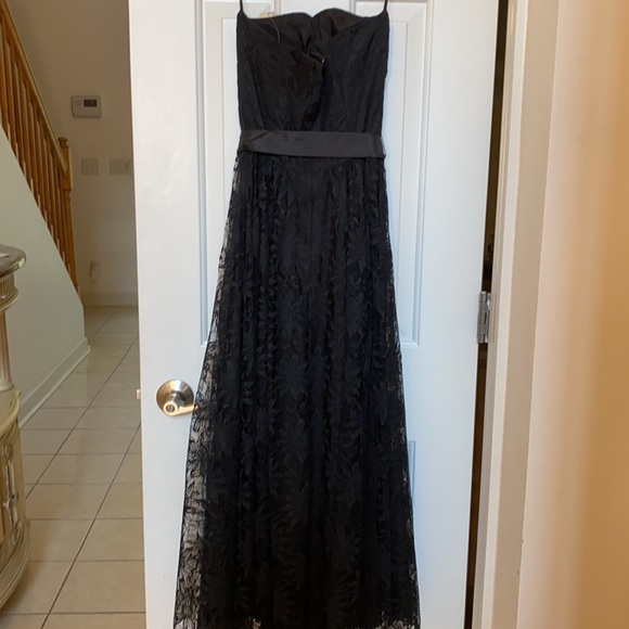 Black dress - Picture 2 of 4